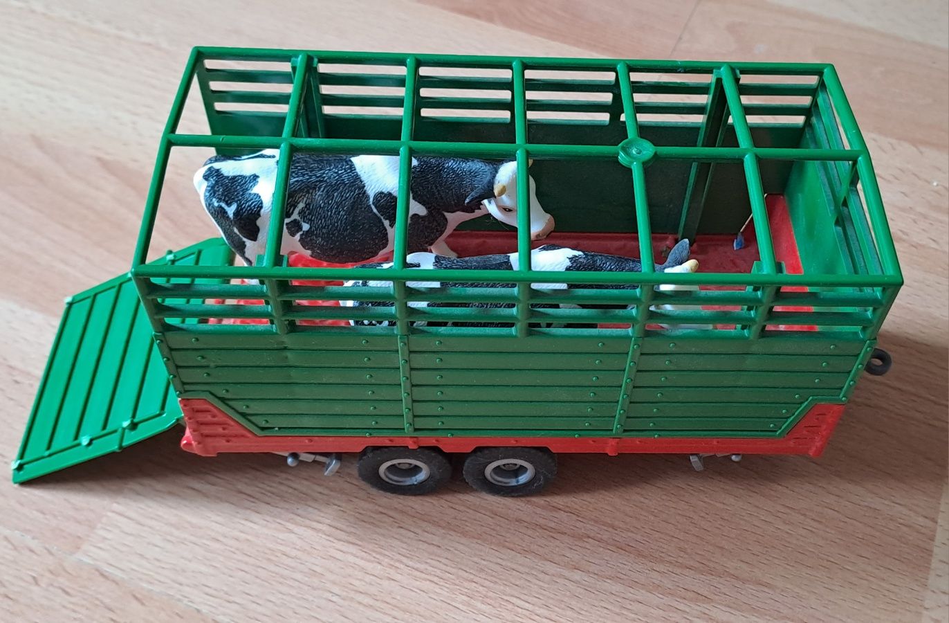 SIKU 2875 Przyczepa do przewozu bydła 1:32