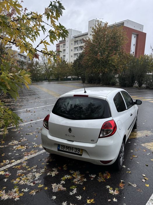 Renault Clio 1.5 dCi 75cv – 2011 – 325.000 km