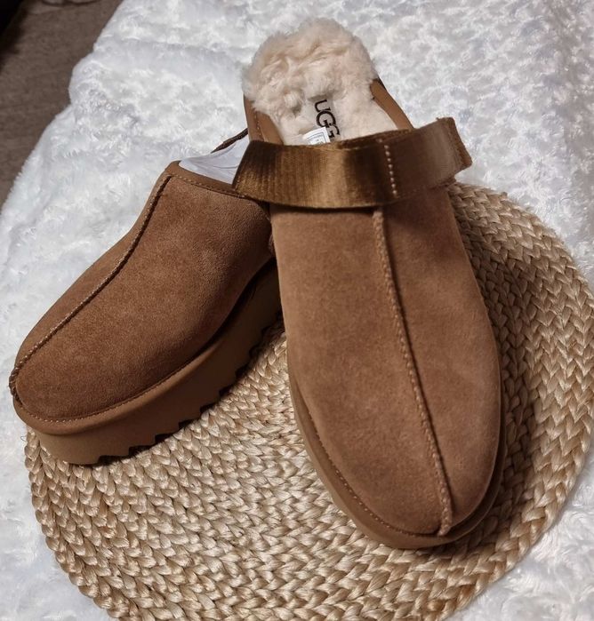 Жіноче взуття,клоги Ugg