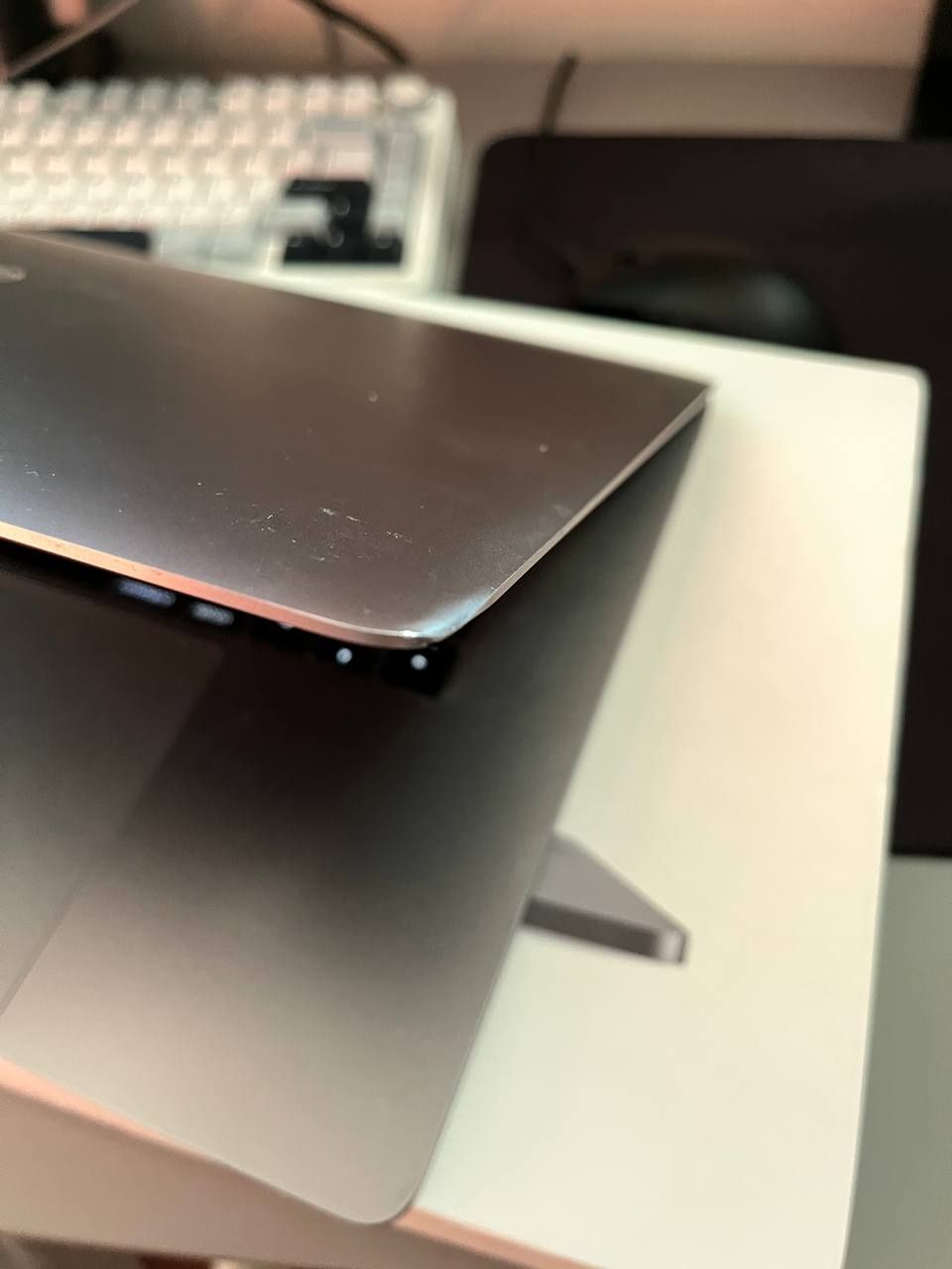 MacBook Pro 15 inch Touch Bar | i7 | 16 RAM Okazja !!!