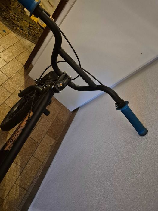 Bicicleta usada poucas vezes