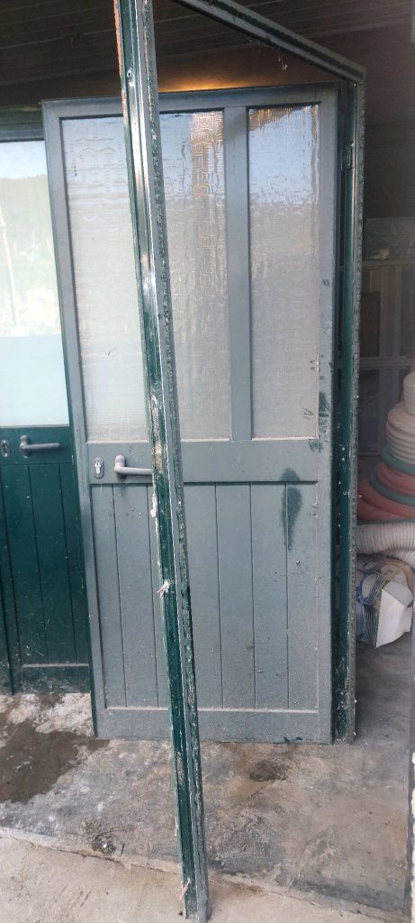 Portas de alumunio verde