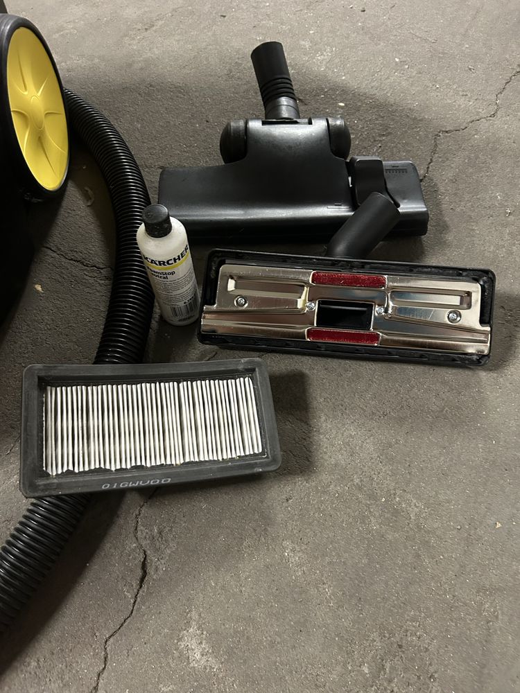 Karcher DS 5500- odkurzacz wodny.