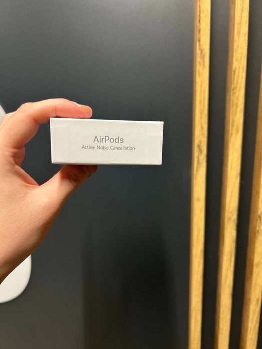 Nowe AirPods 4 ANC +CASE