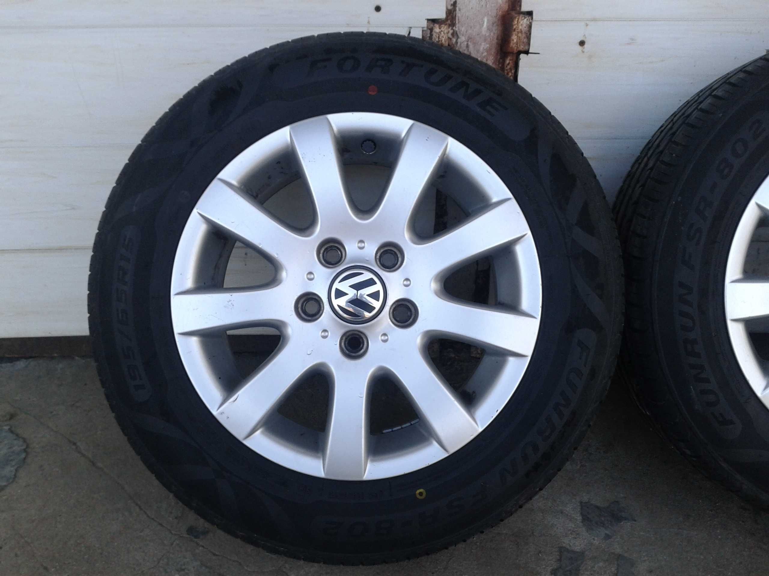 Orginalne Felgi 5 x 112 VW 15" + 2 nowe opony