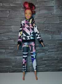 Dres dla lalki w typie Barbie