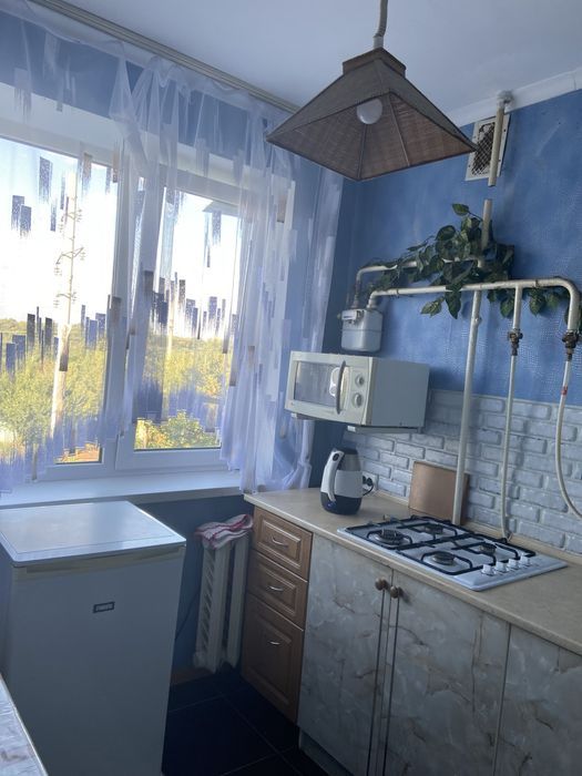 Посуточно, почасово 1 ком, 4 больница 40 лет,