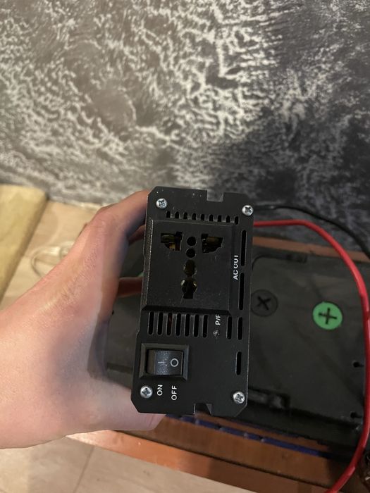 Продам комплект ИБП инвертор, акамулятор, зарядное