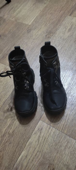 Шкіряні зимові ботіночки 32розміру