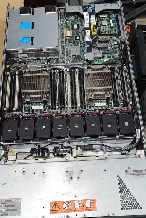 Serwer HP ProLiant DL360p G8