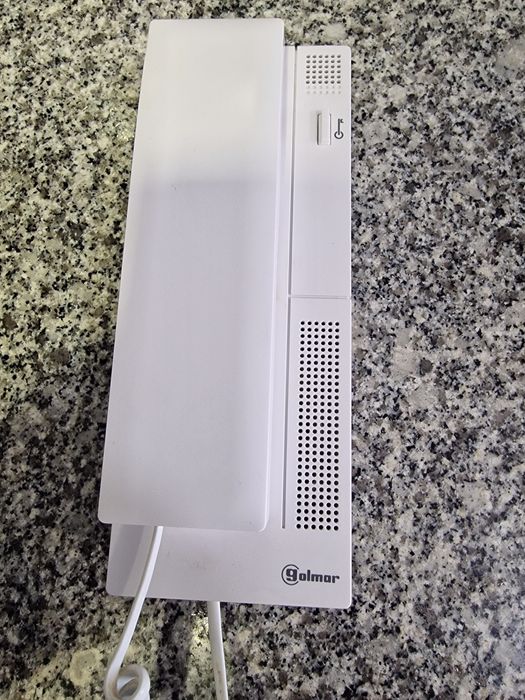 telefone universal Golmar T-510R.