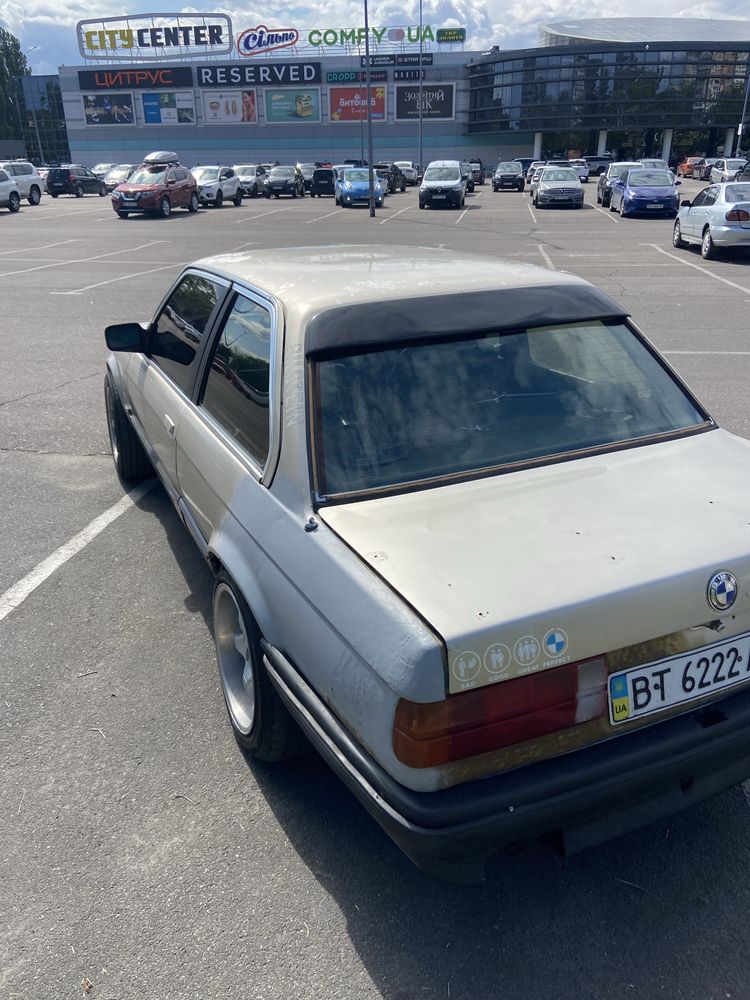 Продам BMW е30 на двигетели м43 1,9