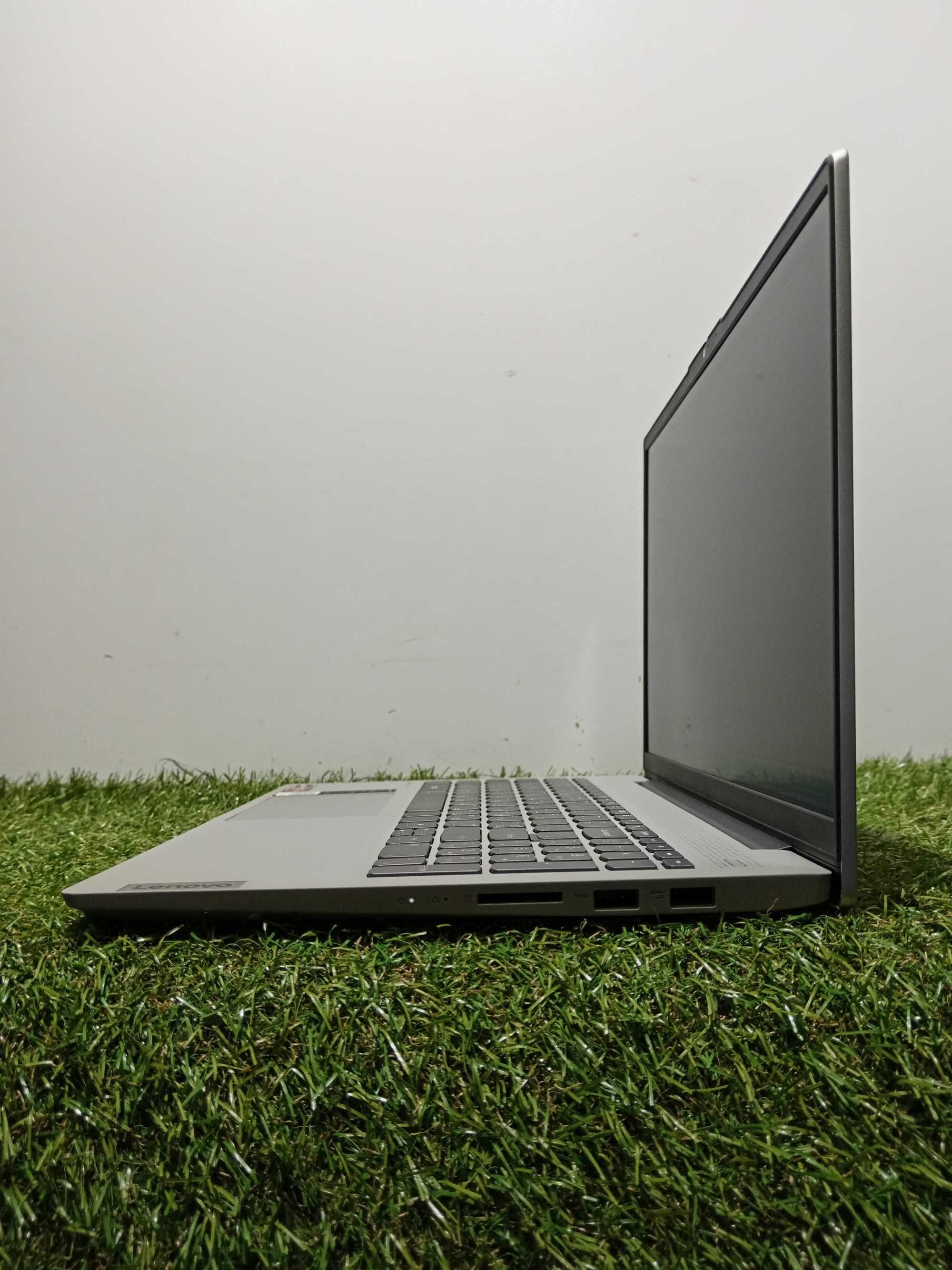 Ноутбук Lenovo 5 (Ryzen 3 4300U/8 /SSD 256)15.6" IPS Матриця 90% АКБ