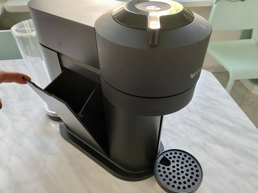 KRUPS Nespresso ekspres do kawy Vertuo Next czarnh matowy mat bdb