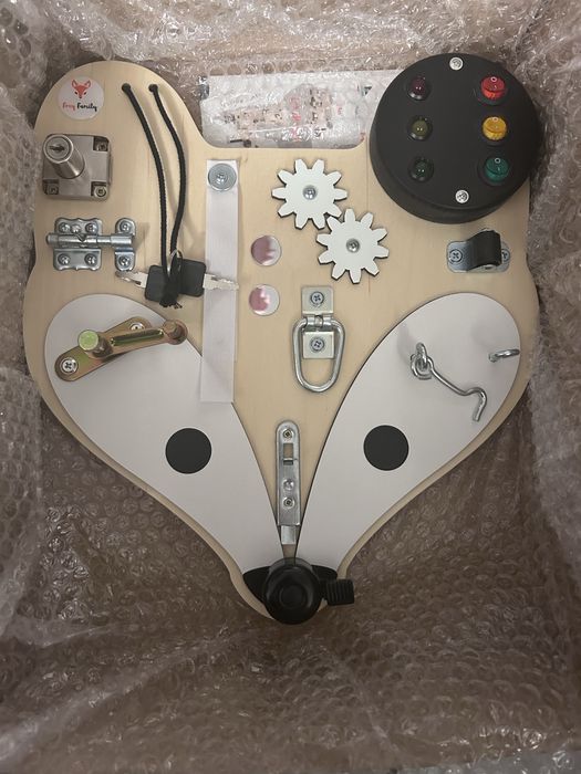 Tablica manipulacyjna Foxy Family