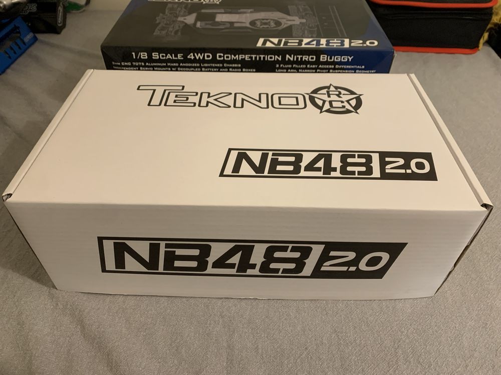 Buggy de competiçao a Nitro 4WD 1/8 Kit Tekno NB48 2.0