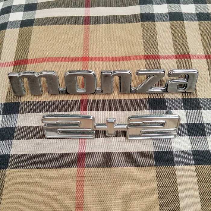 Chevrolet Monza 2+2 coupé