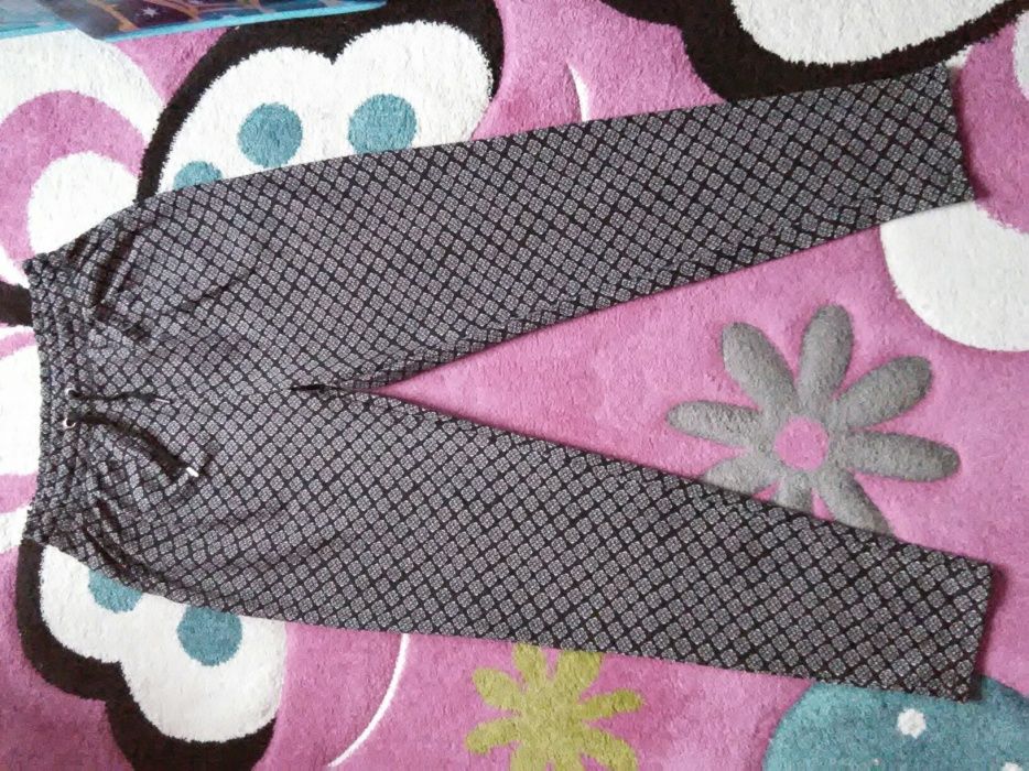 Spodnie wiosenno-letnie nowe New Yorker r.S