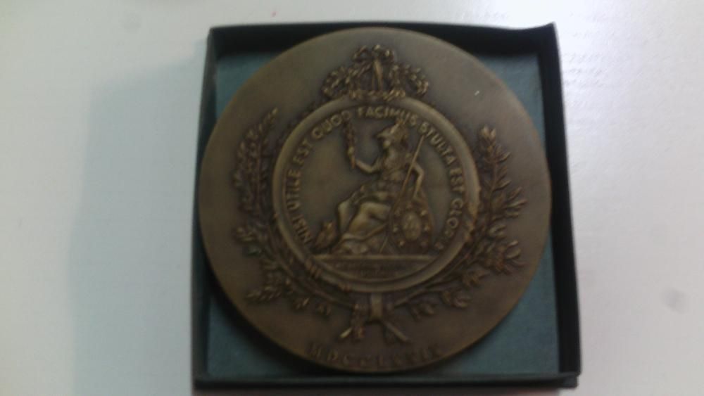 Medalha Comemorativa II Centenário Academia Ciências Lisboa