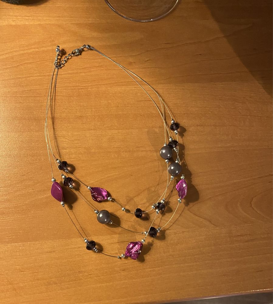 Naszyknik kolorowy kamienie sztuczna biżuteria fiolet