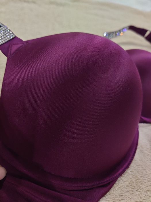 Комлект білизни Victoria's Secret оригінал зі стразами 32С