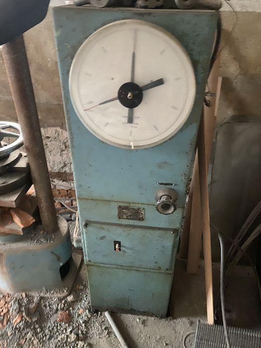 Прес випробувальний П-10