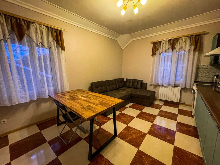 Квартира в Центрі біля Набережної