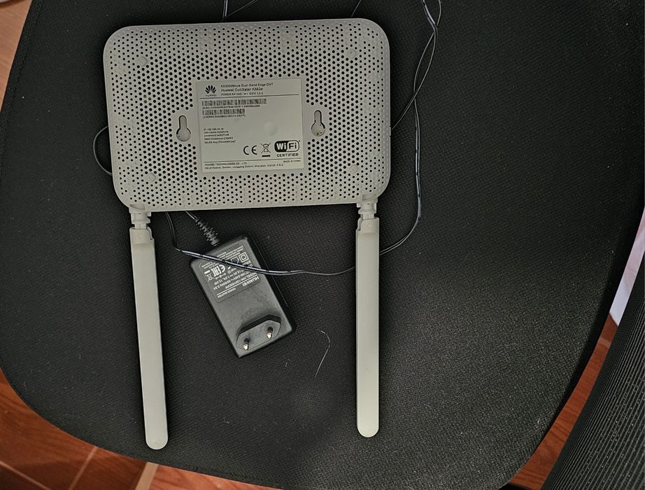 Huawei OptiXstar K562e
Tipo: AX3000Mbps Dual-Band Edge ONT