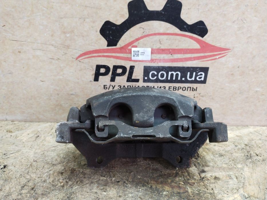 Jeep Grand Cherokee WK2 2010- cуппорт передний правый