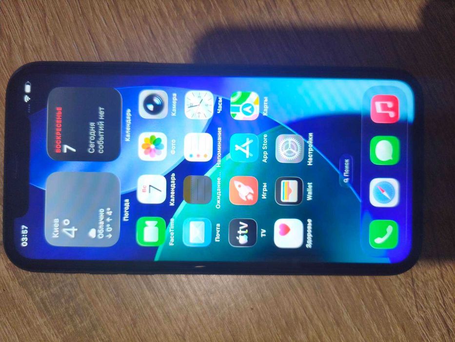 Apple iPhone 11 64GB (Black) БУ  Продам !!!