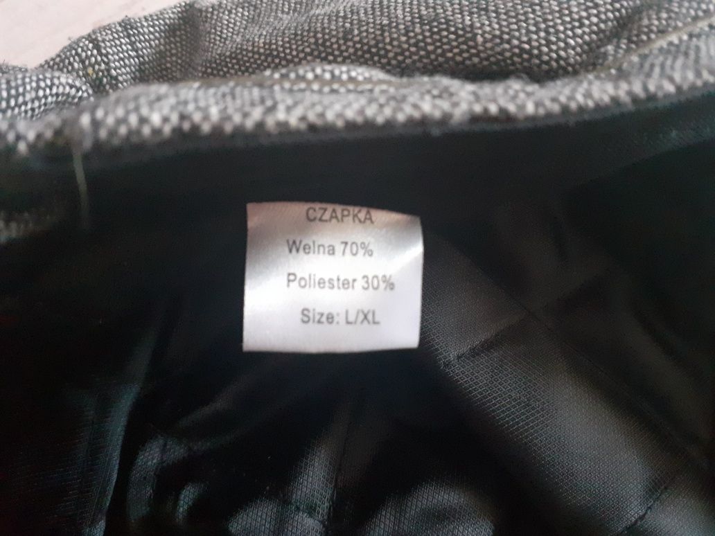 Czapka damska z daszkiem rozm.L/XL