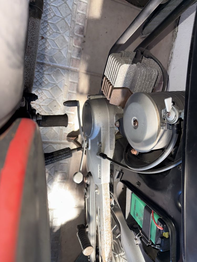 Vendo motorizada