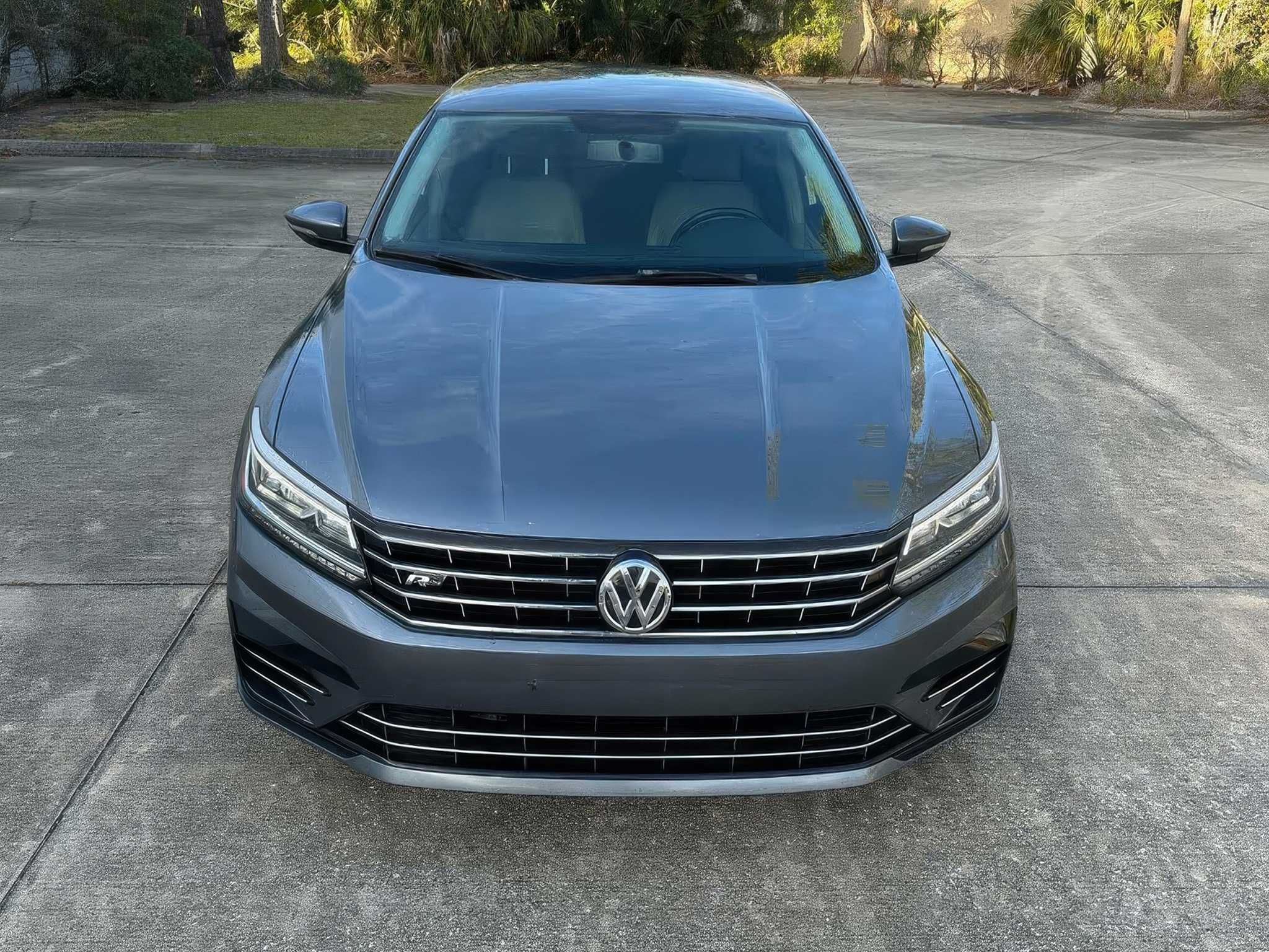 2016 Volkswagen Passat R-Line