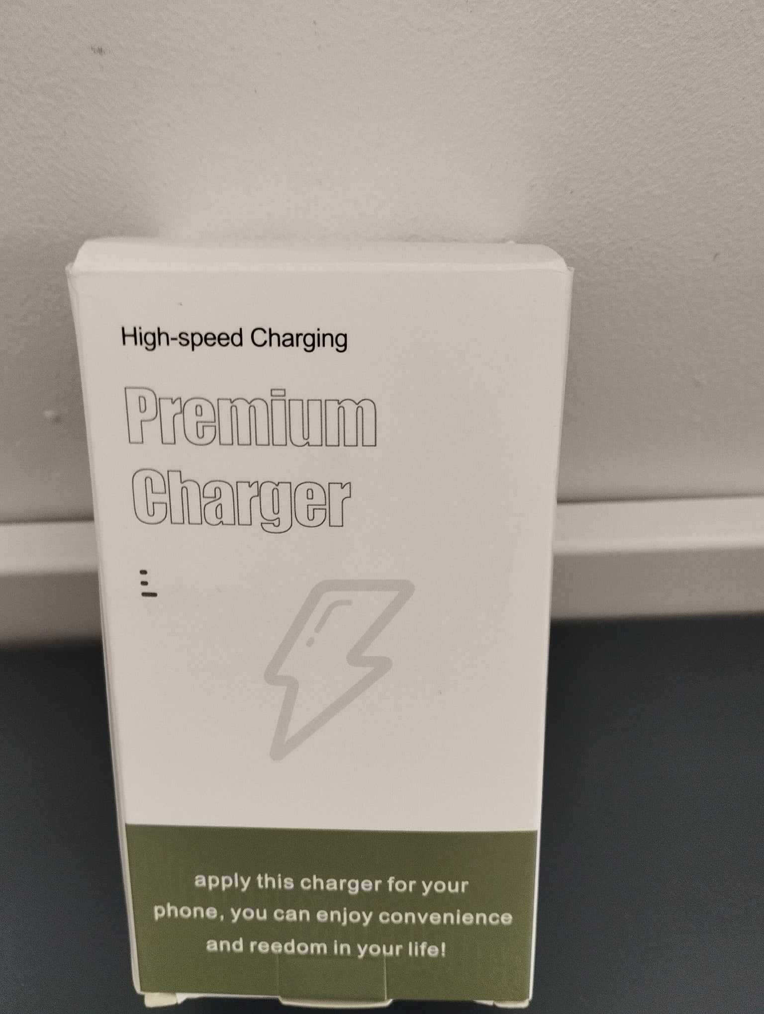 Ładowarka z przewodem USB C do Lightning do iPhone