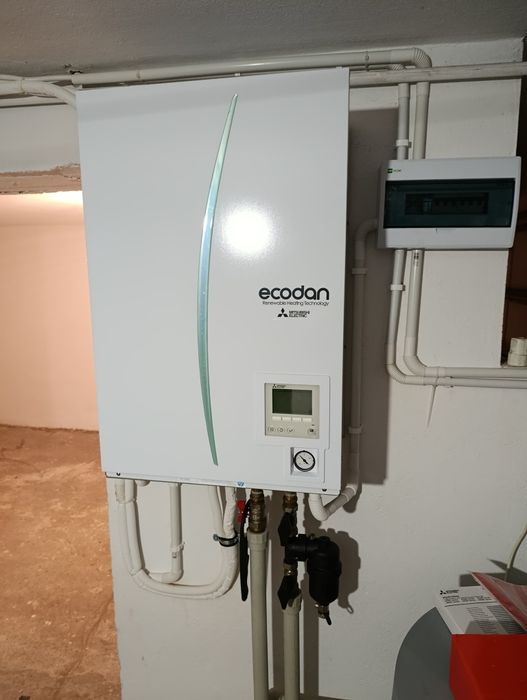 Sprzedam pompy ciepła Vaillant oraz pompę Mitsubishi.