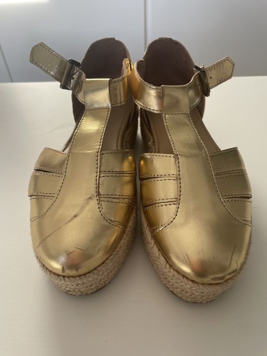 Sapato Cubanas Original dourado 36