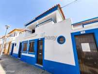 Moradia T1+2 com duas varandas e quintal em Vila Nova de Milfontes