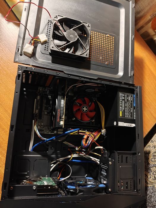 Ігровий пк із підсвічуванням, rx 550, 4 gb