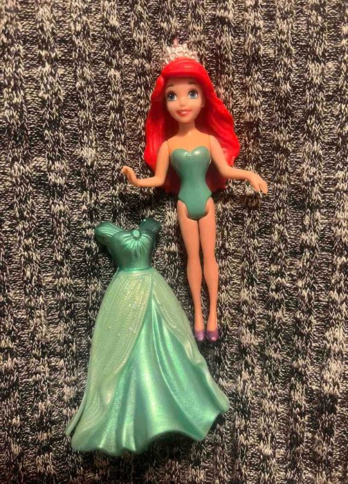 Игрушка мини фигурка кукла принцесса дисней русалочка ариэль mattel