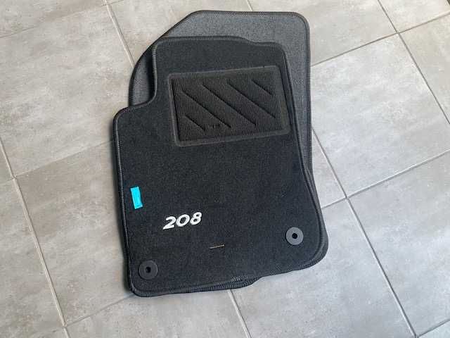 Tapetes Originais NOVOS Citroen C1, C4, Peugeot 108, 208 e 308, 2008