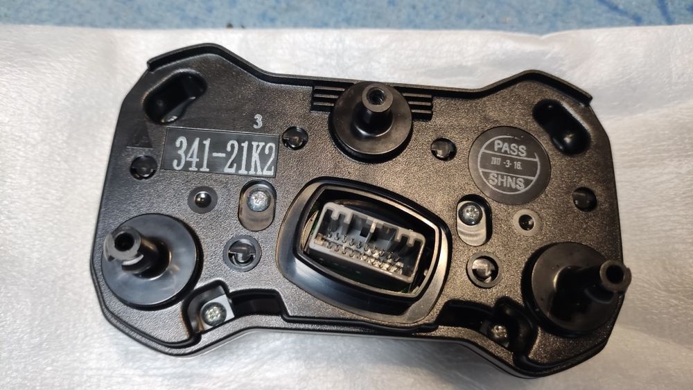 Licznik prędkościomierz zegar Suzuki DL 250 V-Strom