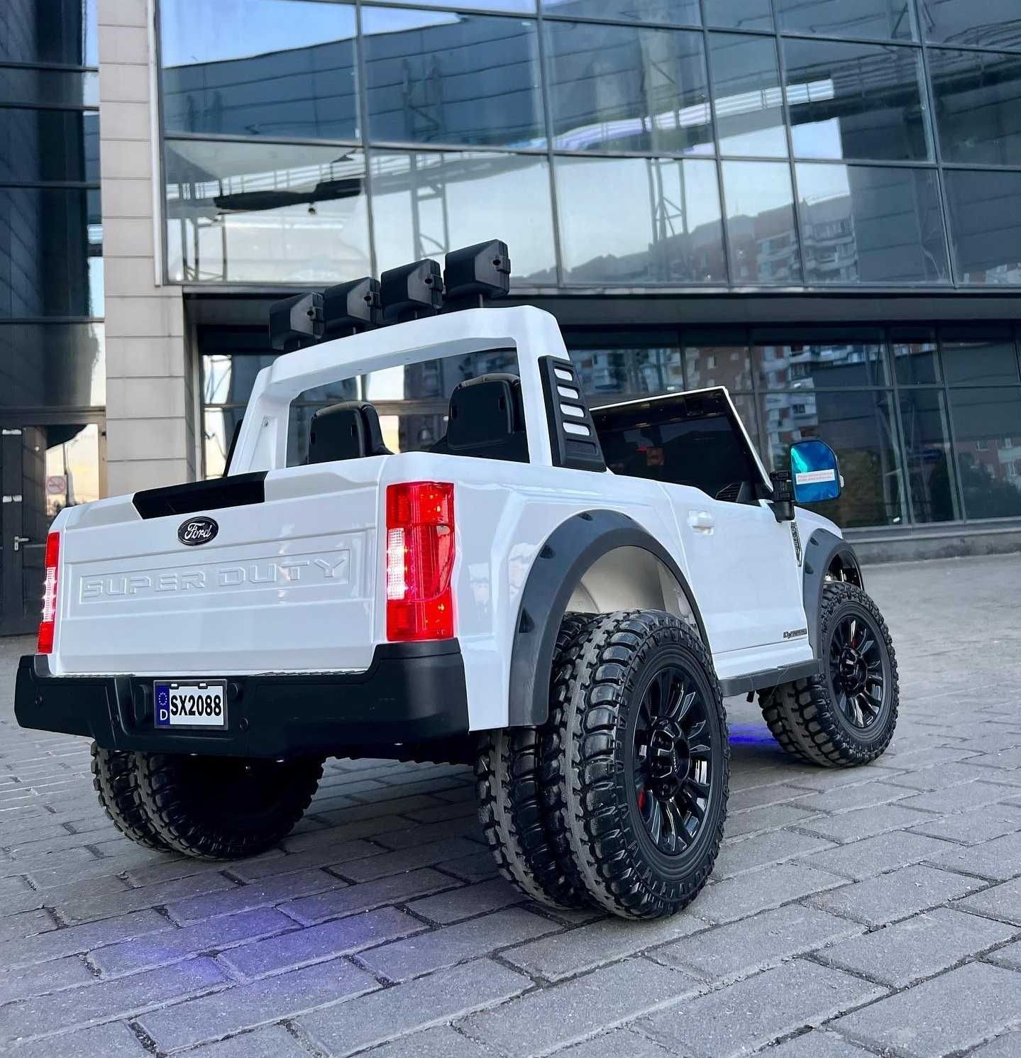 Pickup Terenowy FORD F250 4x4 SUV Elektryczny Auto Akumulator 2 DZIECI