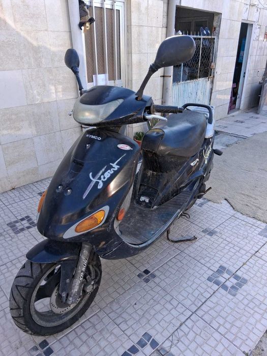 Vende-se Scooter