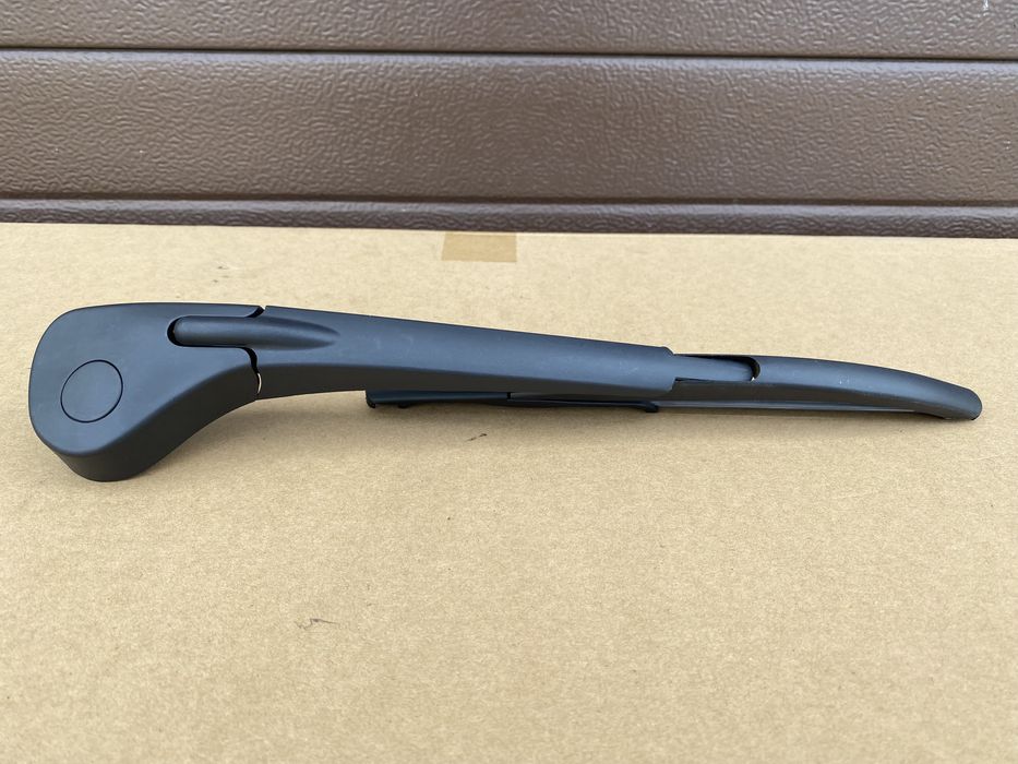 Двірник заднього склоочисника для Рено Сценік 2 Renault Scenic 2