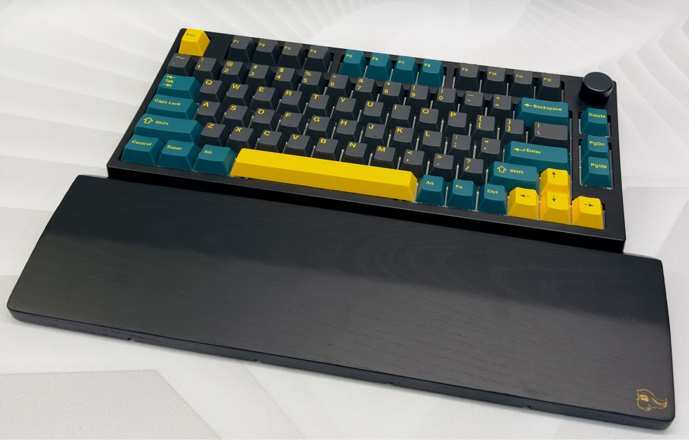 Підставка для запʼястя Glorious wooden wrist wrest