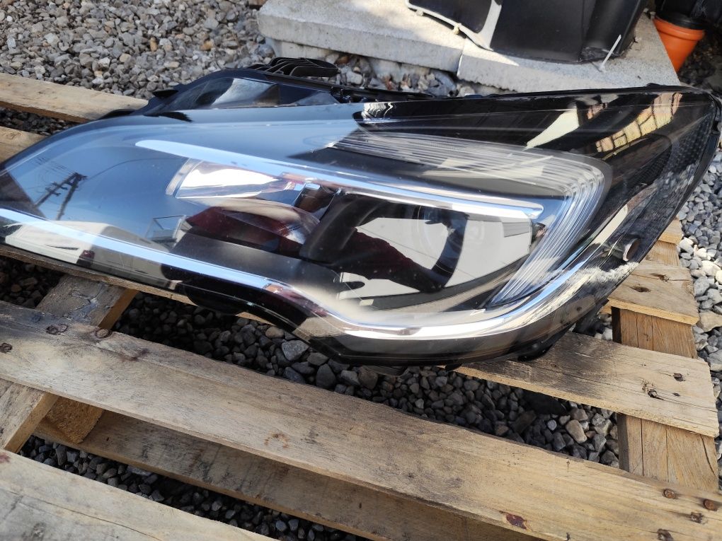Lampa reflektor lewy prawy opel astra k 5 v