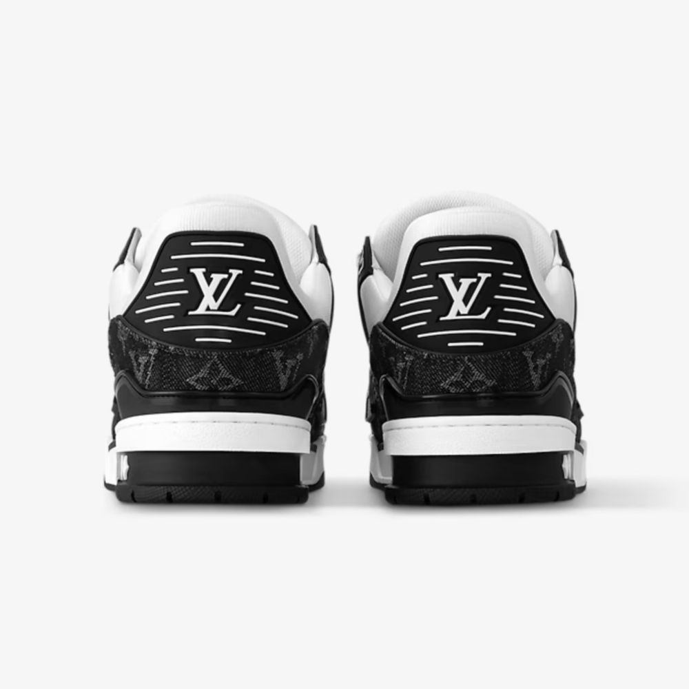 Louis Vuitton LV