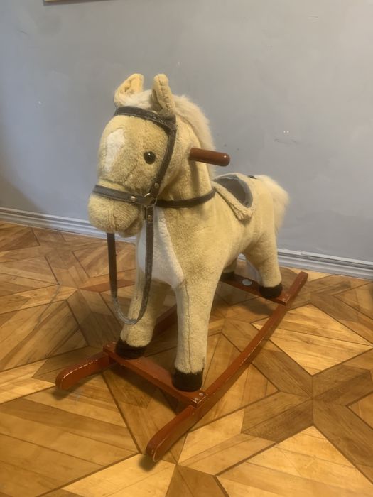 Коник гойдалка