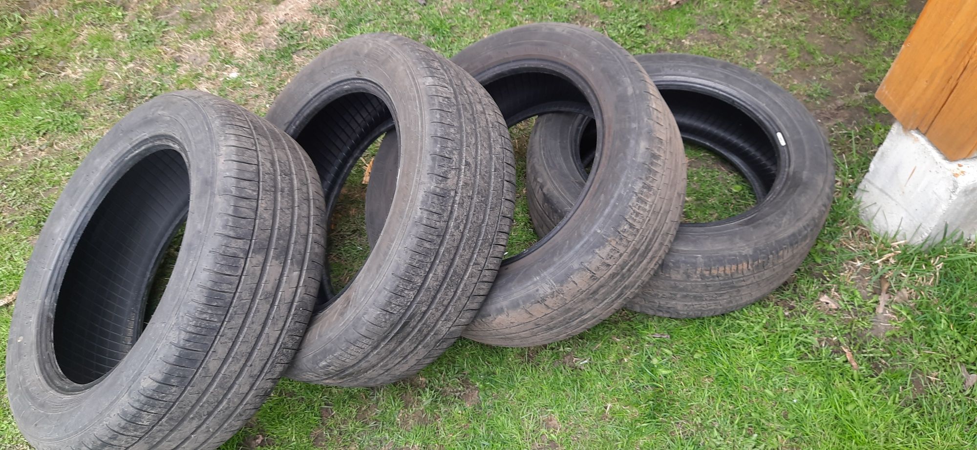 Opony letnie Falken 225/55 r17 z 2020 roku
