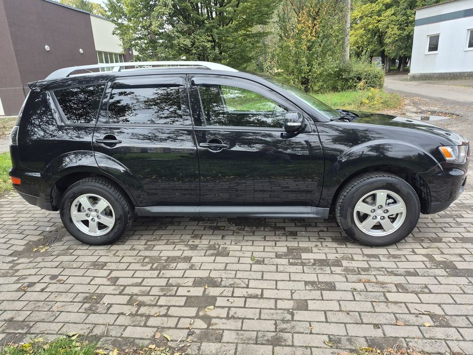 Outlander xl 2011 автомат повний привід